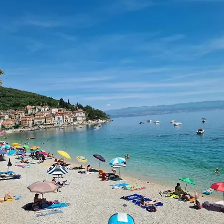 En * Mošćenička Draga