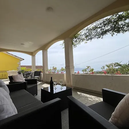 En * Mošćenička Draga